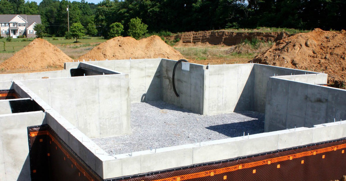 Заказать фундамент с подвалом Абакан. Заказать под ключ цена от 3649 руб/м3